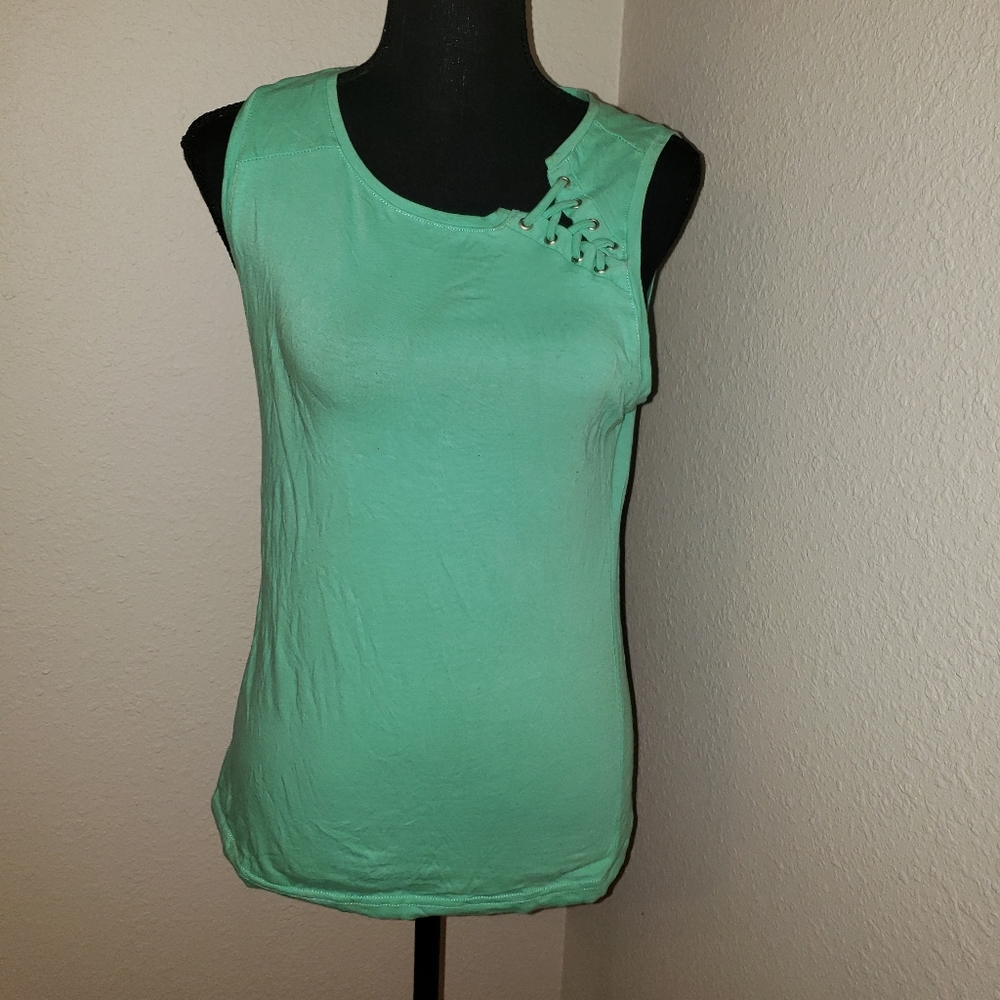 Ladies Stylish Mint Green Tank Top - Picture 2 of 7